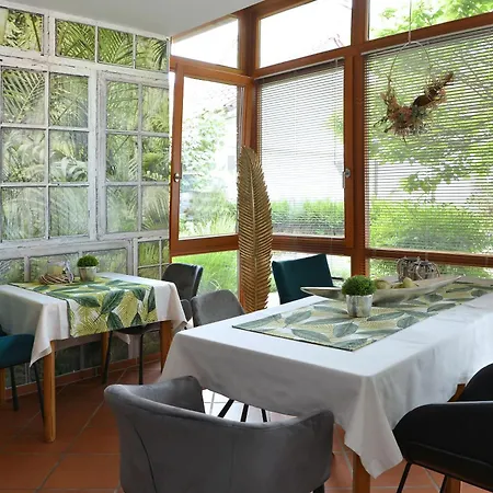 Pensionat Gaestehaus Am Weissen Kreuz